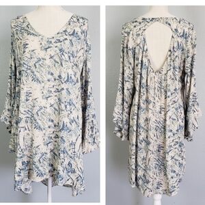 LUSH Asymetrical Hemline Bell Sleeve All Over Print Dress Flowy Lightweight Sz L